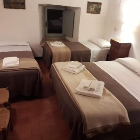 Casa Vacanze Castello Di Beviglie Historical Apartment For Family Assisi Exterior photo