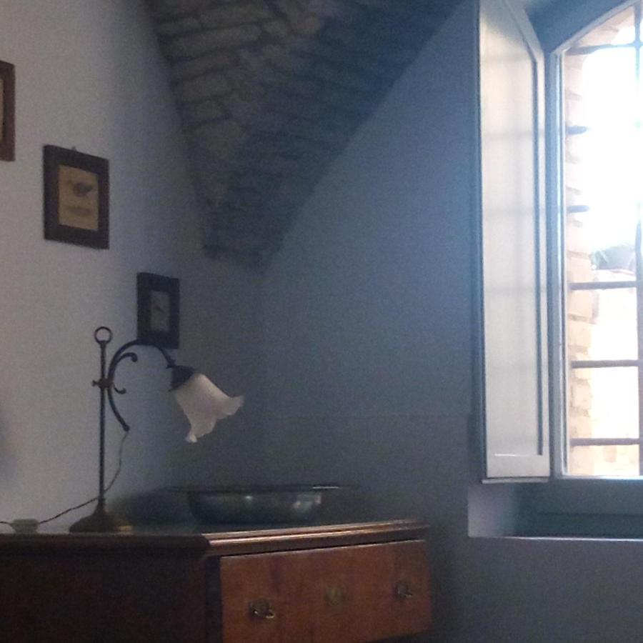 Casa Vacanze Castello Di Beviglie Historical Apartment For Family Assisi Exterior photo