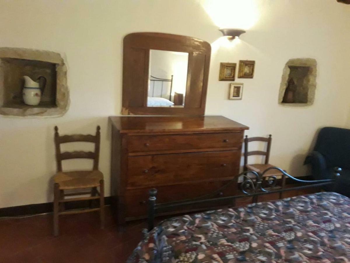 Casa Vacanze Castello Di Beviglie Historical Apartment For Family Assisi Exterior photo
